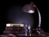 Лампа и книги